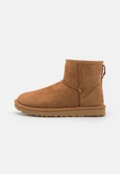 Ugg Classic Mini Regenerate - Korte Laarzen - Chestnut 7 Ugg Classic Mini Regenerate - Korte Laarzen - Chestnut -Ugg Winkel 07b9f36b9e4a42c9970ebfad584e36fe