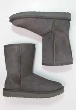 Ugg Classic Short - Korte Laarzen - Grey -Ugg Winkel 0997dfaf8f5f4cba96c147805e01f582