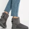 Ugg Mini Bailey Bow - Korte Laarzen - Grey 13 Ugg Mini Bailey Bow - Korte Laarzen - Grey -Ugg Winkel 0aea6ffe357c442296ee7598f2385269