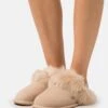 Ugg Scuff Sis - Pantoffels - Sand -Ugg Winkel 0d2f5830a1c542c08dec072be1925f73