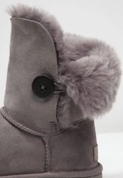 Ugg Bailey Button Ii - Korte Laarzen - Grey -Ugg Winkel 0fa2b7bca04f455cb6211cf818259cb8