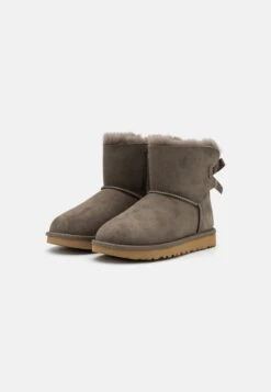 Ugg Mini Bailey Bow - Korte Laarzen - Slate 8 Ugg Mini Bailey Bow - Korte Laarzen - Slate -Ugg Winkel 15fbb6bc6bbc45d7bd0d970b804c8f40
