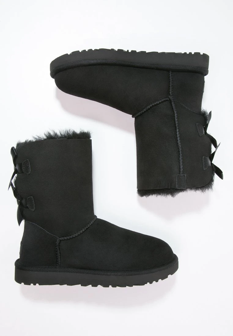 Ugg Bailey Bow - Korte Laarzen - Black 6 Ugg Bailey Bow - Korte Laarzen - Black - Afbeelding 6