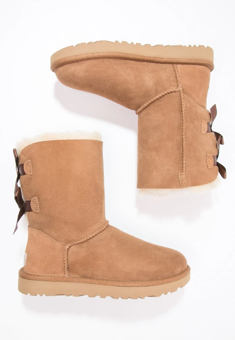 Ugg Bailey Bow - Korte Laarzen - Chestnut 2 Ugg Bailey Bow - Korte Laarzen - Chestnut - Afbeelding 2