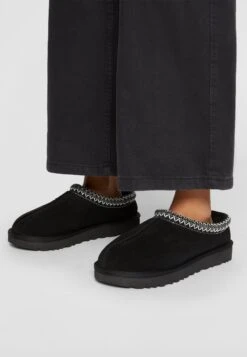 Ugg Tasman - Pantoffels - Black -Ugg Winkel 3e687dfc01cf4d78bad219cc4a5e1df2