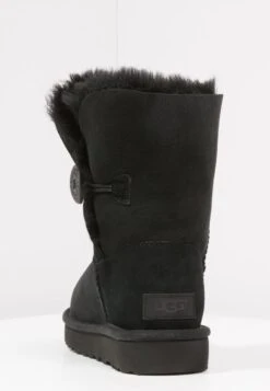 Ugg Bailey Button Ii - Korte Laarzen - Black 13 Ugg Bailey Button Ii - Korte Laarzen - Black -Ugg Winkel 40445c74dd2545389d6c6e60d5f54c45