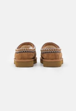 Ugg Tasman - Pantoffels - Chestnut 13 Ugg Tasman - Pantoffels - Chestnut -Ugg Winkel 4179e933c68b4d51a5b159417623f4d3