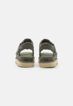 Ugg Goldenstar Strap - Sandalen Met Plateauzool - Moss Green 9 Ugg Goldenstar Strap - Sandalen Met Plateauzool - Moss Green -Ugg Winkel 45f85898807d4f929577f5f053781554