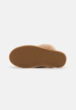 Ugg Scuffette Spotty - Pantoffels - Natural -Ugg Winkel 4b68eff0fde74400a747fffc14398616