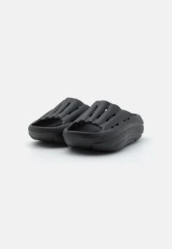 Ugg Foamo Slide - Muiltjes - Black -Ugg Winkel 4bbf0680cb274e85982004ab2e028488