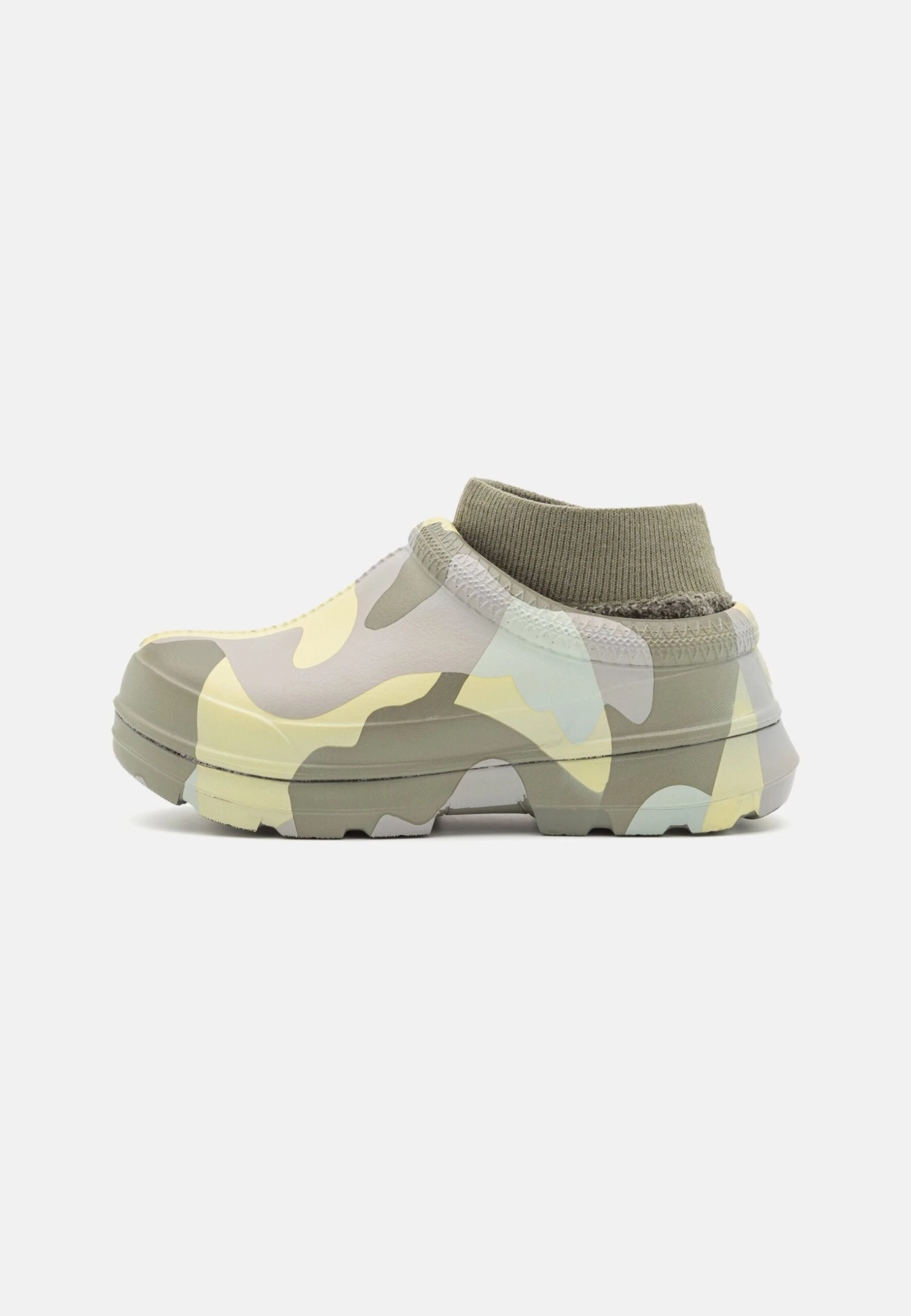 Ugg Tasman X Camopop - Instappers - Moss Green 1 Ugg Tasman X Camopop - Instappers - Moss Green