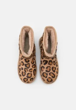 Ugg Classic Mini Spotty - Snowboots- Natural -Ugg Winkel 501f511fd17f4aa69e1b09a59b6dc21d