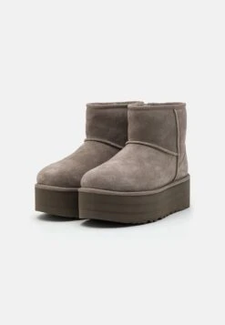 Ugg Classic Mini Platform - Enkellaarsjes Met Plateauzool - Smoke Plume -Ugg Winkel 562cb78a596b48d59b46d2bf3eeb77c8