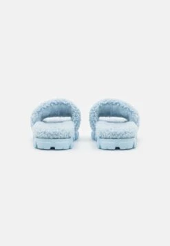 Ugg Cozetta Curly - Pantoffels - Creek 9 Ugg Cozetta Curly - Pantoffels - Creek -Ugg Winkel 6323573b9e354b8e9ca6e8b320af6a4b