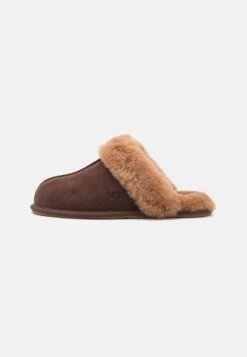 Ugg Scuffette - Pantoffels - Burnt Cedar 7 Ugg Scuffette - Pantoffels - Burnt Cedar -Ugg Winkel 6513cc649d3a4530a4cc8b9de49eebc6