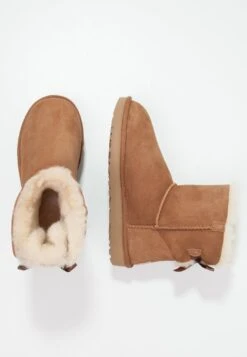 Ugg Mini Bailey Bow - Korte Laarzen - Chestnut 16 Ugg Mini Bailey Bow - Korte Laarzen - Chestnut -Ugg Winkel 6c102aafc0ab4ff6b8a813e47815e5f0