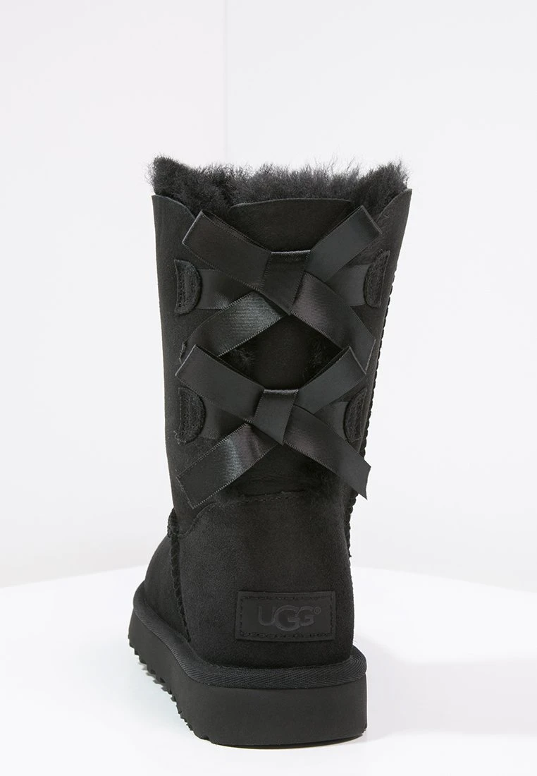 Ugg Bailey Bow - Korte Laarzen - Black 5 Ugg Bailey Bow - Korte Laarzen - Black - Afbeelding 5