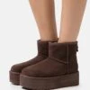 Ugg Classic Mini Platform - Enkellaarsjes Met Plateauzool - Burnt Cedar -Ugg Winkel 7e47af3303d248e19621865cc9227a57