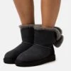 Ugg Mini Bailey Fuzzy Bow - Snowboots- Black