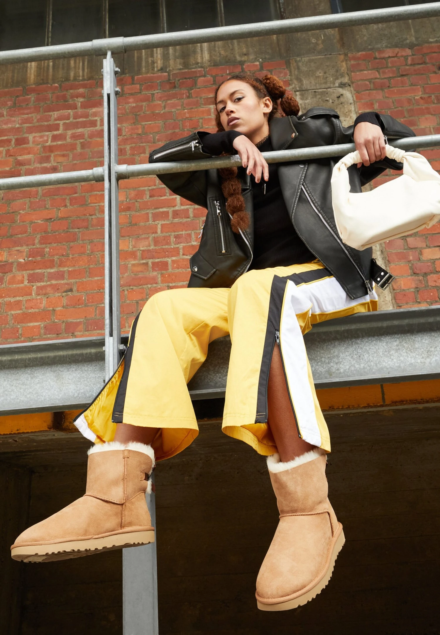 Ugg Mini Bailey Bow - Korte Laarzen - Chestnut 2 Ugg Mini Bailey Bow - Korte Laarzen - Chestnut - Afbeelding 2