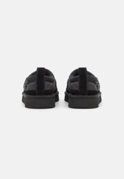 Ugg Tasman - Instappers - Black 9 Ugg Tasman - Instappers - Black -Ugg Winkel 87b945aee737422d91cbda04230971b8