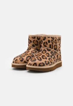 Ugg Classic Mini Spotty - Snowboots- Natural -Ugg Winkel 953270e7b76644e390f9f6ccbf41c737