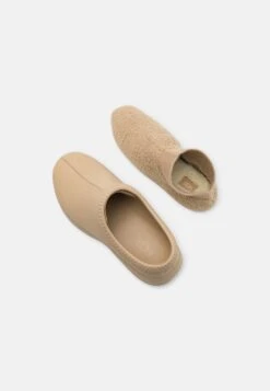 Ugg Tasman - Instappers - Sawdust 11 Ugg Tasman - Instappers - Sawdust -Ugg Winkel 9a6d324545ac4081a1b3a525bd168db5