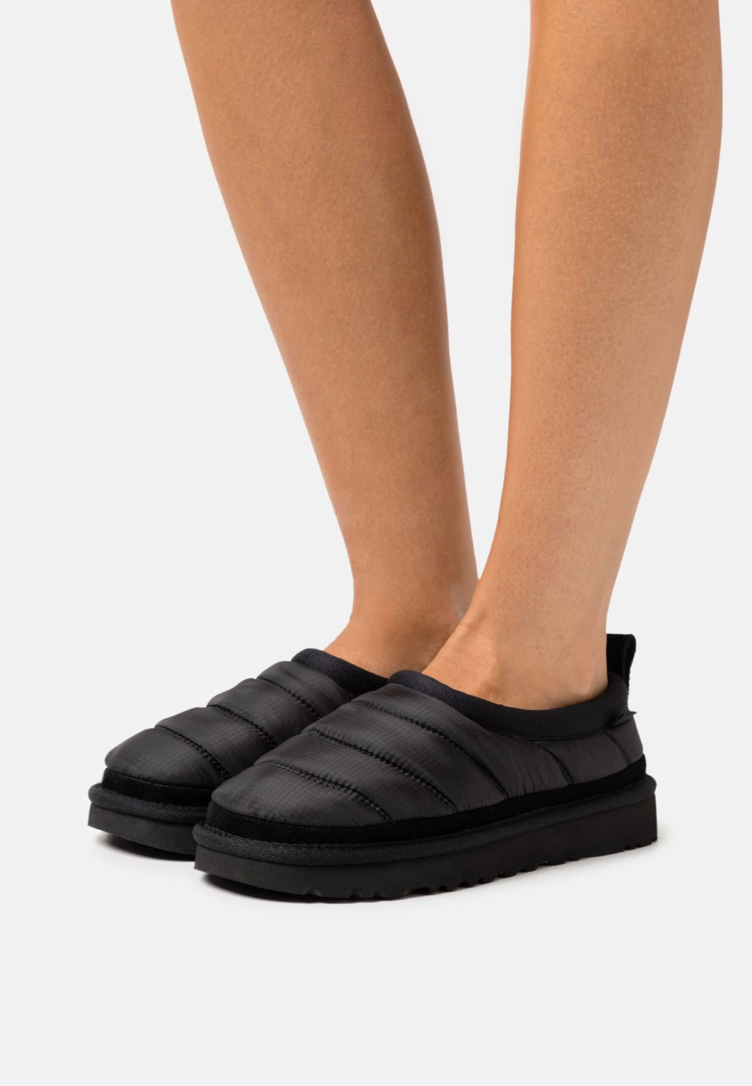 Ugg Tasman - Instappers - Black 1 Ugg Tasman - Instappers - Black