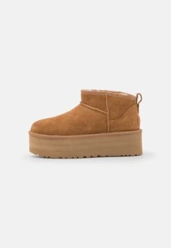 Ugg Classic Ultra Mini Platform - Enkellaarsjes Met Plateauzool - Chestnut 10 Ugg Classic Ultra Mini Platform - Enkellaarsjes Met Plateauzool - Chestnut -Ugg Winkel 9c0c54e84ad64ed7af3e851415ba69f5