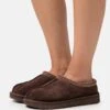 Ugg Tasman - Pantoffels - Burnt Cedar 13 Ugg Tasman - Pantoffels - Burnt Cedar -Ugg Winkel a016bf54dc0c4443a69ac07887da29b8
