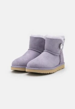 Ugg Mini Bailey Button Bling - Korte Laarzen - June Gloom -Ugg Winkel ac3393d3fd69479fbd0f566e3738b249