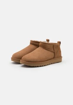 Ugg Classic Ultra - Korte Laarzen - Chestnut 12 Ugg Classic Ultra - Korte Laarzen - Chestnut -Ugg Winkel b78be278e3a647849b1482f98660a209