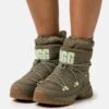 Ugg Yose Puffer Mid - Snowboots- Burnt Olive 12 Ugg Yose Puffer Mid - Snowboots- Burnt Olive -Ugg Winkel b8e9571960694b1ca64549295b876cb1