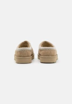 Ugg Tasman - Pantoffels - Mustard Seed/White -Ugg Winkel c2f87fae95474bc597c678d01fed6684