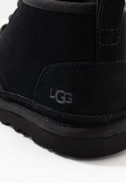 Ugg Neumel - Korte Laarzen - Black -Ugg Winkel c357bfb8339949ada18515fa2d692a4a