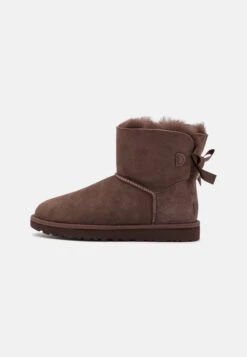 Ugg Mini Bailey Bow - Korte Laarzen - Burnt Cedar -Ugg Winkel c4226e42bbce4a5189efc28b681a0306