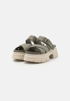 Ugg Ashton Slide - Muiltjes Met Hak - Moss Green 8 Ugg Ashton Slide - Muiltjes Met Hak - Moss Green -Ugg Winkel c5291ce2aec74250a60b8dd67f6d8053