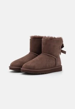 Ugg Mini Bailey Bow - Korte Laarzen - Burnt Cedar -Ugg Winkel cbc8498d353845eab3e74d18244b5fd3