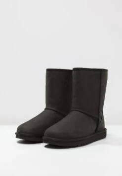 Ugg Classic- Snowboots- Black -Ugg Winkel d2657519f5e44520a09bcf48c1ac8d0a