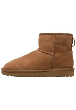 Ugg Classic Mini - Korte Laarzen - Chestnut 11 Ugg Classic Mini - Korte Laarzen - Chestnut -Ugg Winkel d3e226037a3d41ffb53f33c0cacefeef
