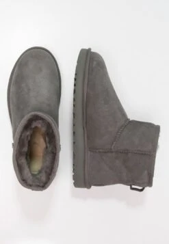 Ugg Classic Mini - Korte Laarzen - Grey -Ugg Winkel d40286e82cbc433e87b27e7cd73c06d8