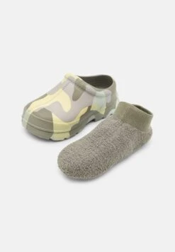 Ugg Tasman X Camopop - Instappers - Moss Green 13 Ugg Tasman X Camopop - Instappers - Moss Green -Ugg Winkel d8e3457957ef4ceca5928baf81e8a784