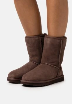 Ugg Classic Short - Korte Laarzen - Burnt Cedar