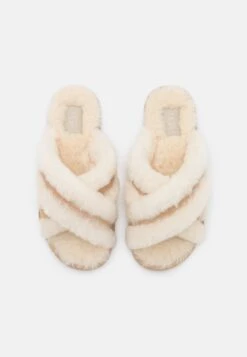 Ugg Scuffita - Muiltjes - Sand -Ugg Winkel dd132f5f796c49a48a257f1dda28fcbb