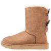 Ugg Bailey Bow - Korte Laarzen - Chestnut 10 Ugg Bailey Bow - Korte Laarzen - Chestnut -Ugg Winkel dfdddfe1d20b42f6a78a2bbed87e92a3