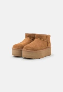 Ugg Classic Ultra Mini Platform - Enkellaarsjes Met Plateauzool - Chestnut 12 Ugg Classic Ultra Mini Platform - Enkellaarsjes Met Plateauzool - Chestnut -Ugg Winkel e2165f062e6d41d8b73e30af8dfb028e