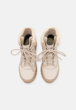 Ugg Yose Fluff - Snowboots- White Pine 11 Ugg Yose Fluff - Snowboots- White Pine -Ugg Winkel e4937dd1a83549bba02178cb2b55ee59