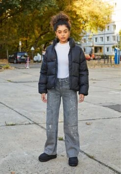 Ugg Classic Maxi Mini - Snowboots- Black 11 Ugg Classic Maxi Mini - Snowboots- Black -Ugg Winkel e5c89a3af84f4c6e9d7ae86018862520