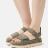 Ugg Goldenstar - Sandalen Met Plateauzool - Moss Green 13 Ugg Goldenstar - Sandalen Met Plateauzool - Moss Green -Ugg Winkel e7ba4515888845ada885203cbd61cc81