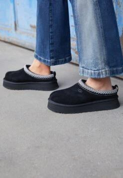 Ugg Tazz - Pantoffels - Nero 9 Ugg Tazz - Pantoffels - Nero -Ugg Winkel ec14f6f907dc40369bc30b7a4678a861